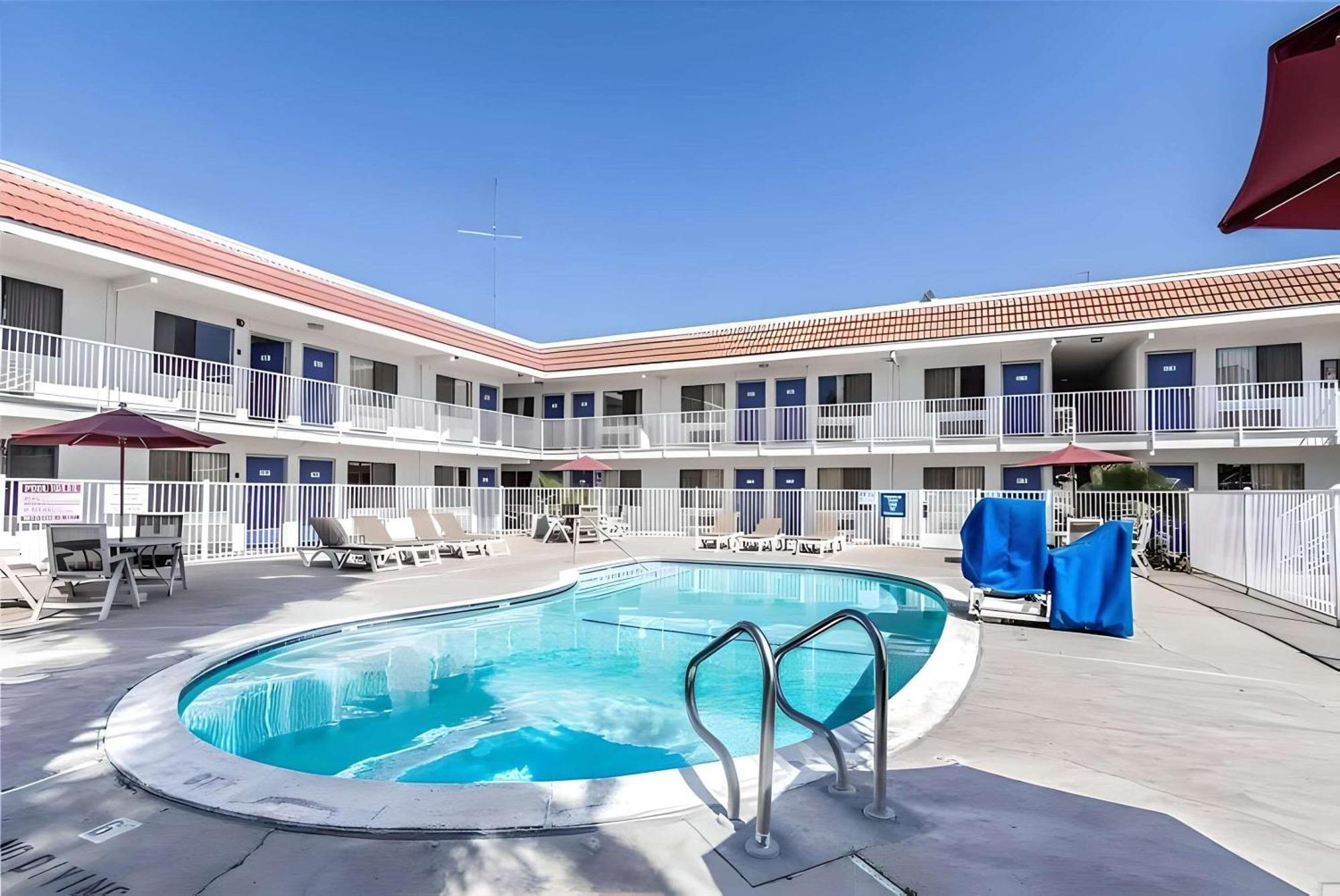 Park Inn By Radisson, Modesto Exterior foto
