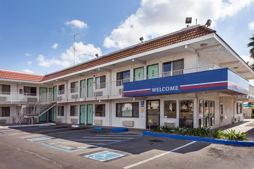 Park Inn By Radisson, Modesto Exterior foto