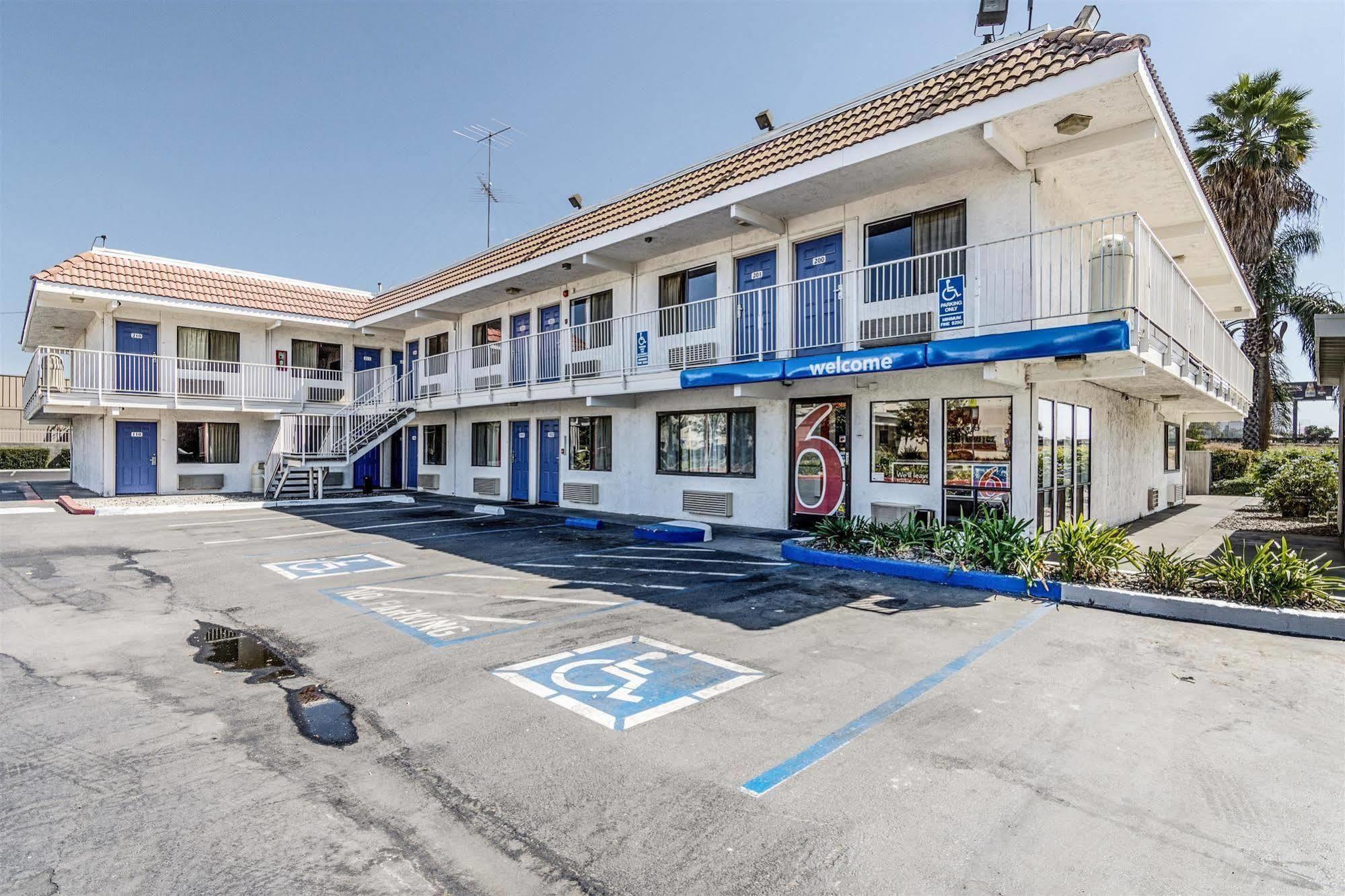 Park Inn By Radisson, Modesto Exterior foto