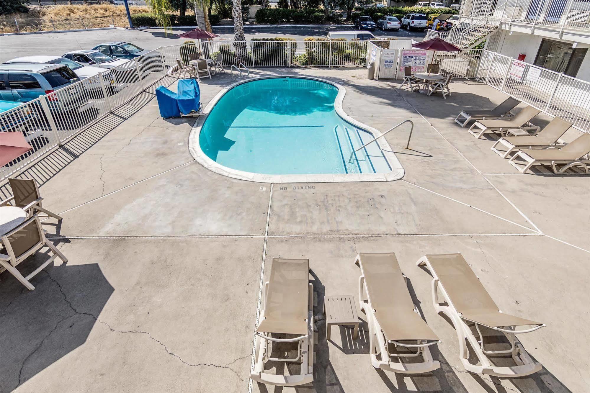 Park Inn By Radisson, Modesto Exterior foto